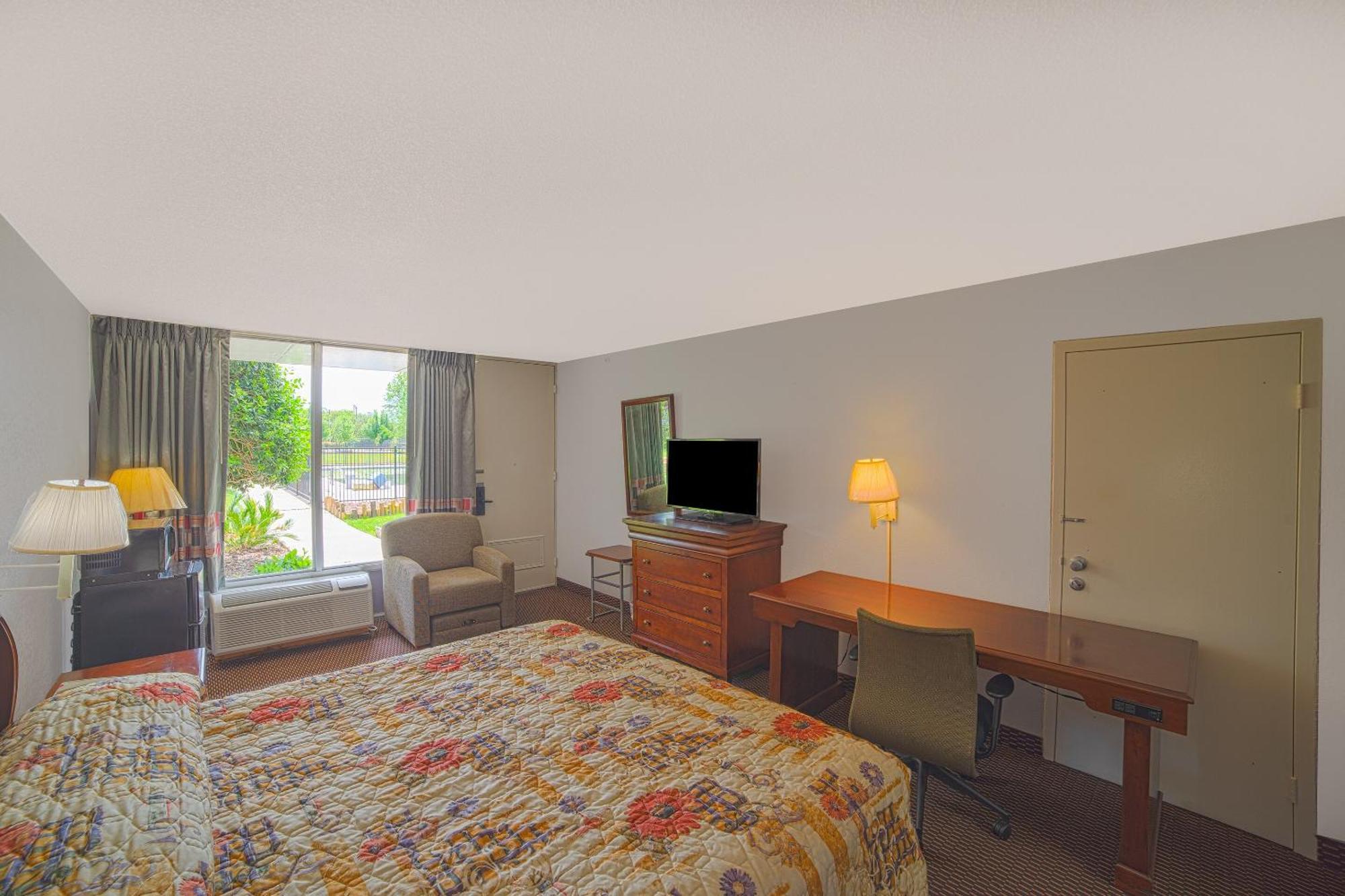 Masters Inn Selma Smithfield I-95 By Oyo エクステリア 写真