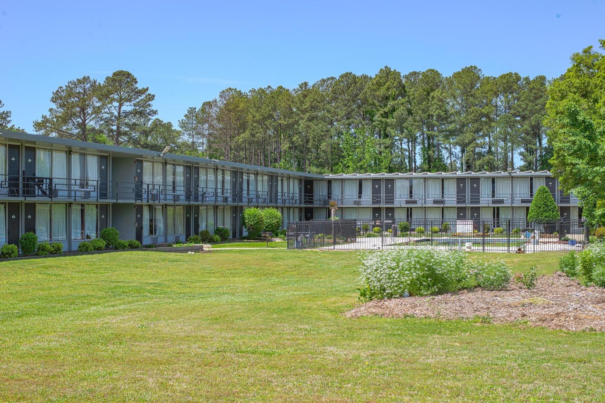 Masters Inn Selma Smithfield I-95 By Oyo エクステリア 写真