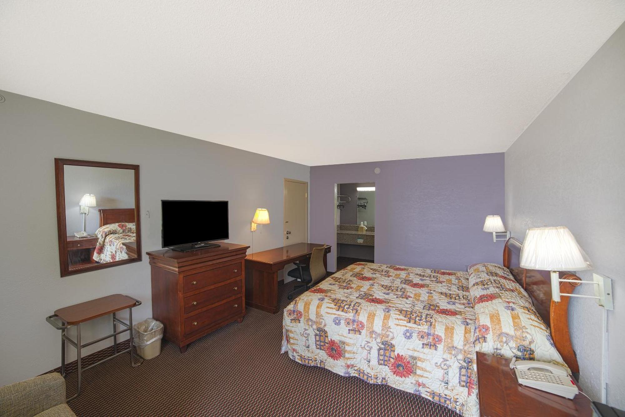 Masters Inn Selma Smithfield I-95 By Oyo エクステリア 写真